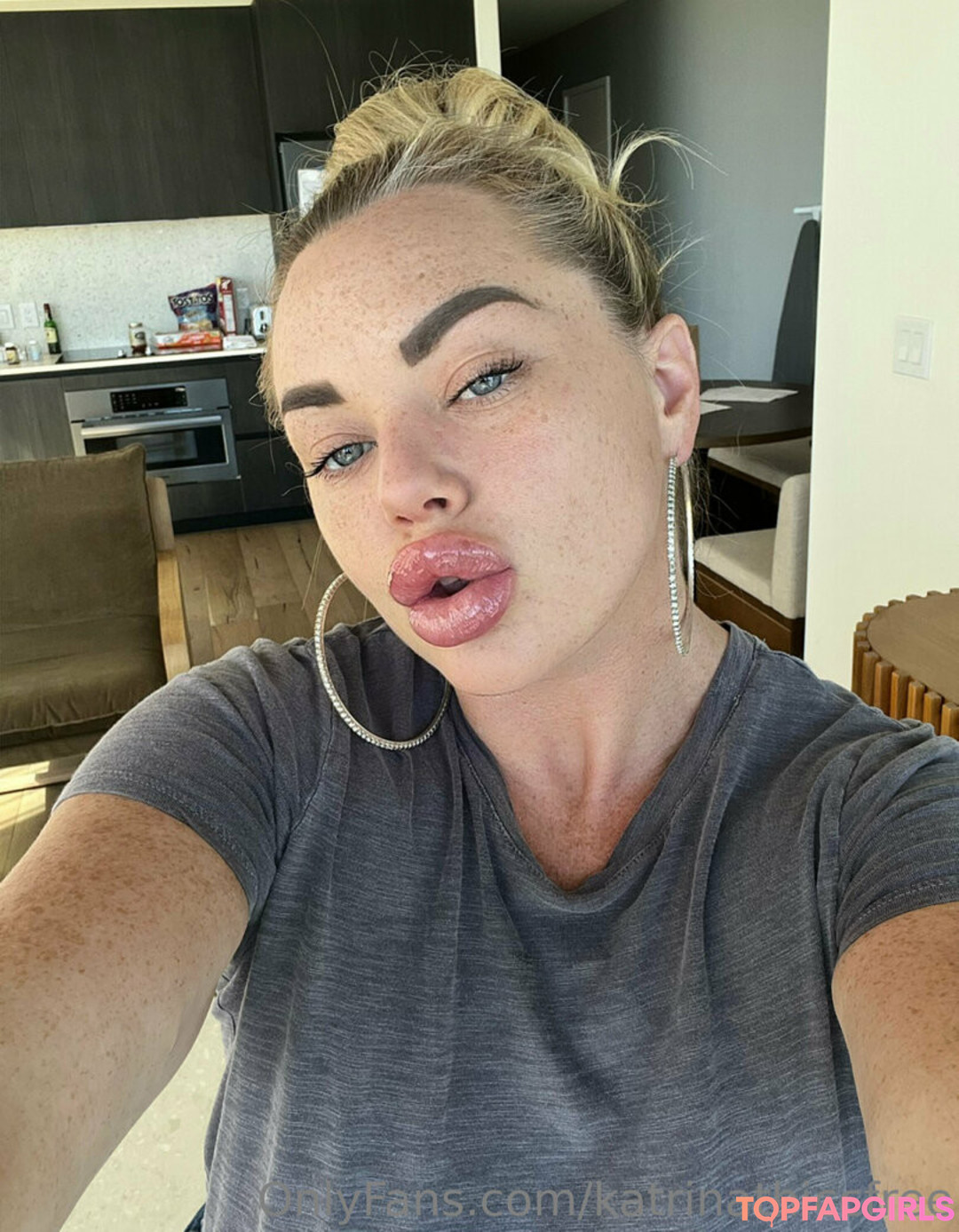 Photo nue de fuite OnlyFans de Katrinathiccfree #18 Photo nue de fuite OnlyFans de Katrinathiccfree #18