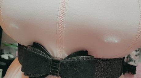 Photo nue de fuite OnlyFans de Xxxglowyxxx