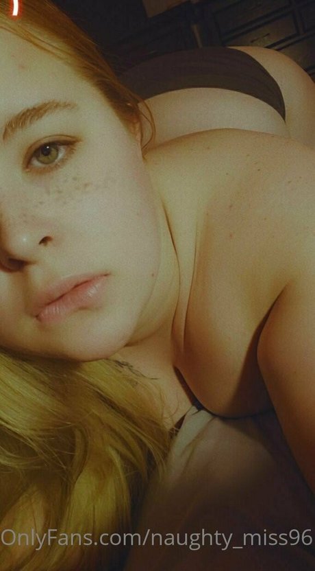 Photo nue de fuite OnlyFans de Naughtymiss96