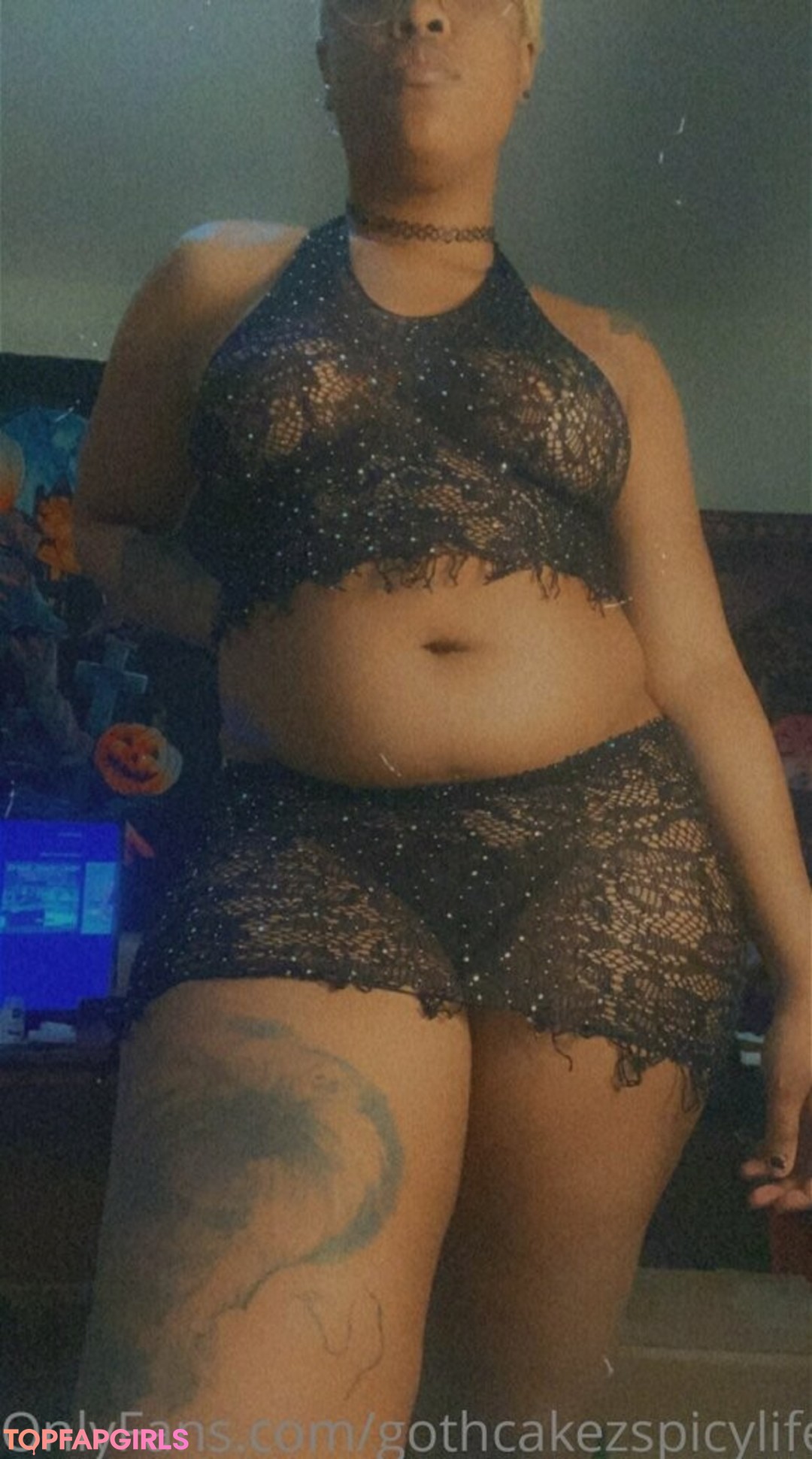 Photo nue de fuite OnlyFans de Gothcakezspicylife #56 Photo nue de fuite OnlyFans de Gothcakezspicylife #56