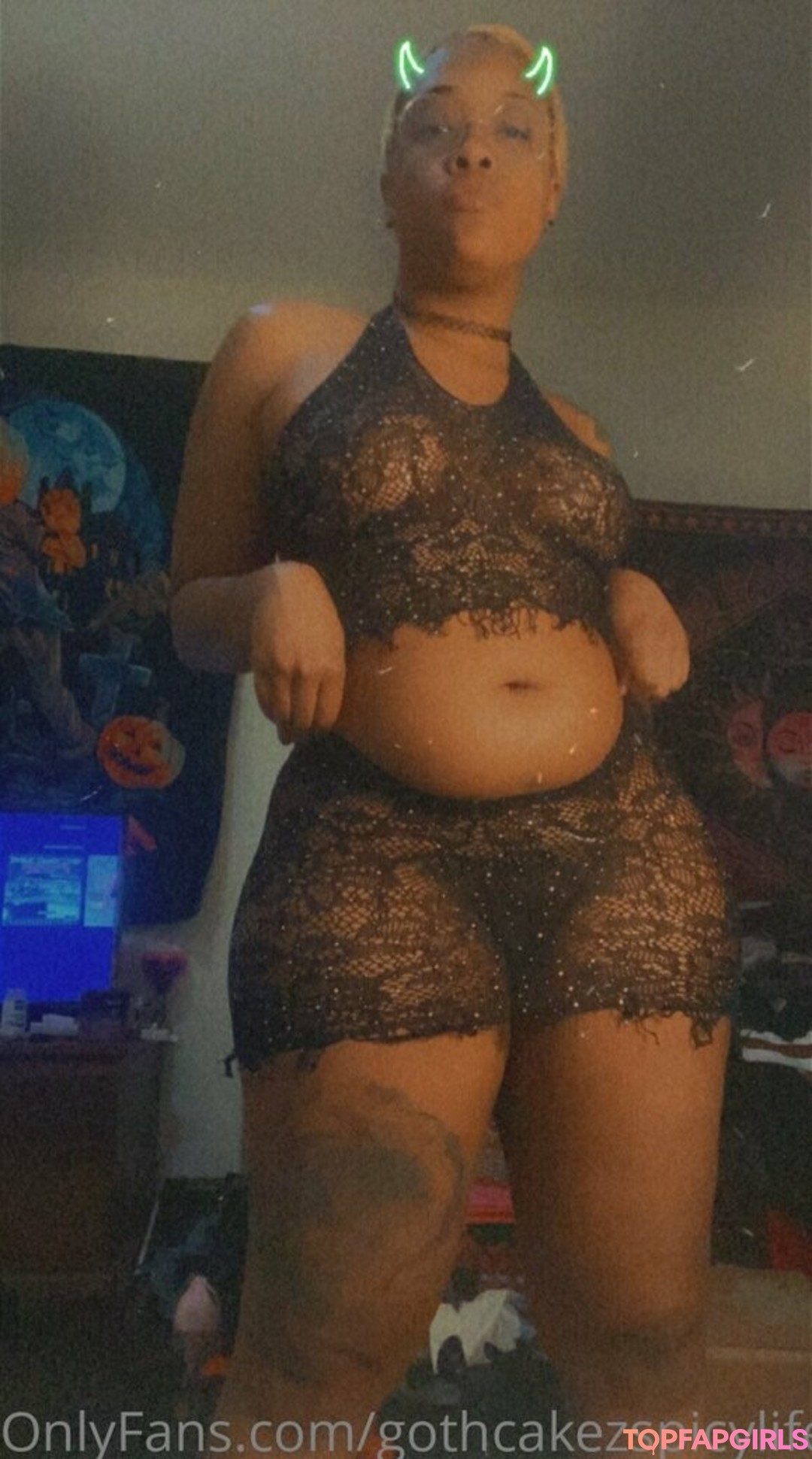 Photo nue de fuite OnlyFans de Gothcakezspicylife #57 Photo nue de fuite OnlyFans de Gothcakezspicylife #57