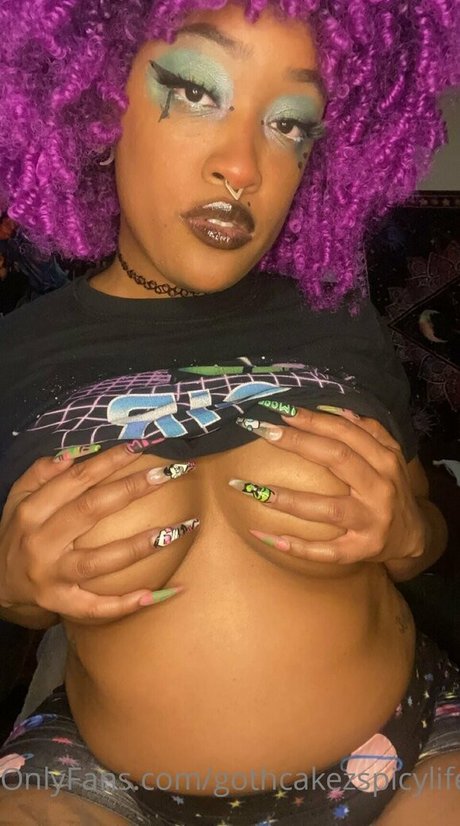 Gothcakezspicylife