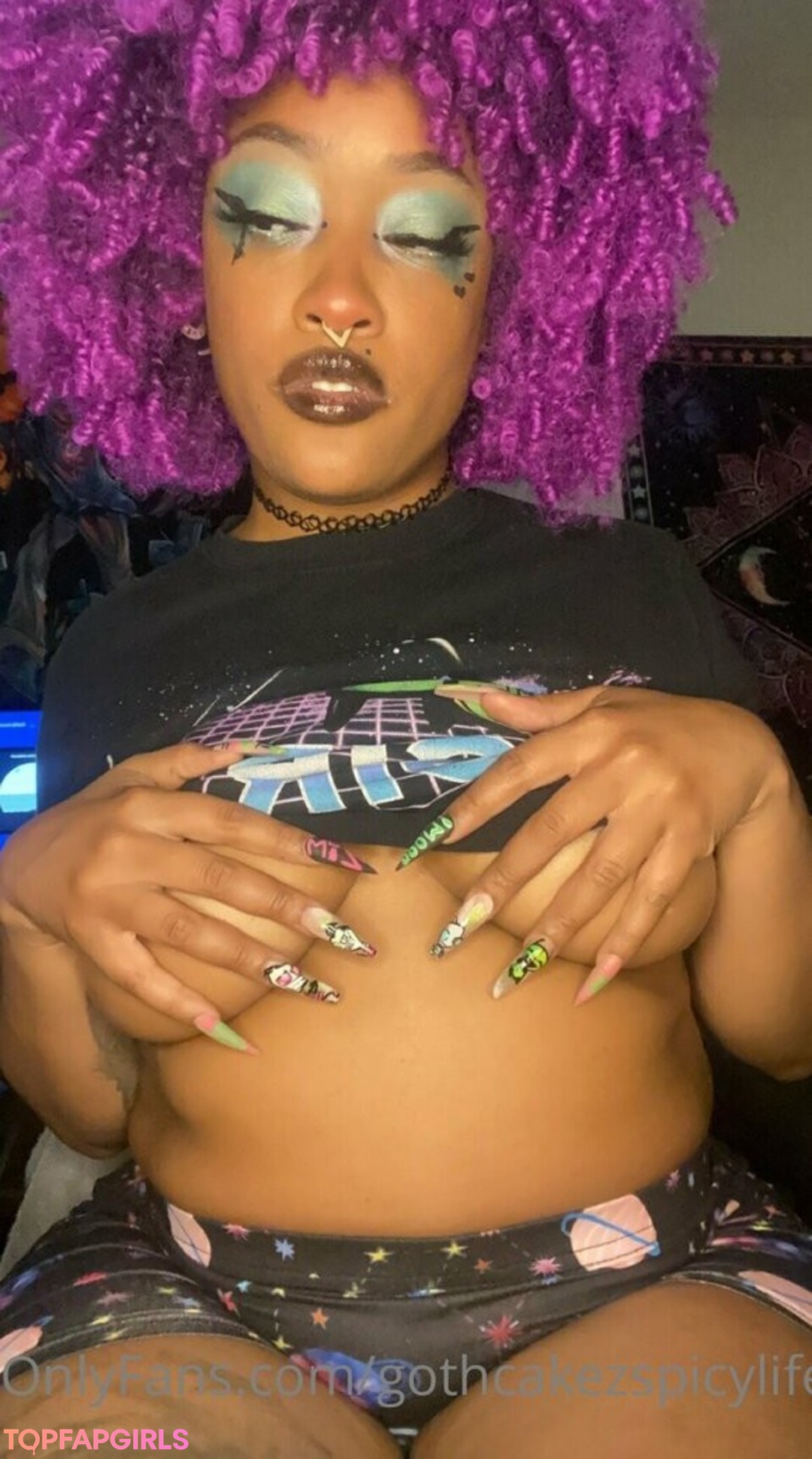 Photo nue de fuite OnlyFans de Gothcakezspicylife #70 Photo nue de fuite OnlyFans de Gothcakezspicylife #70