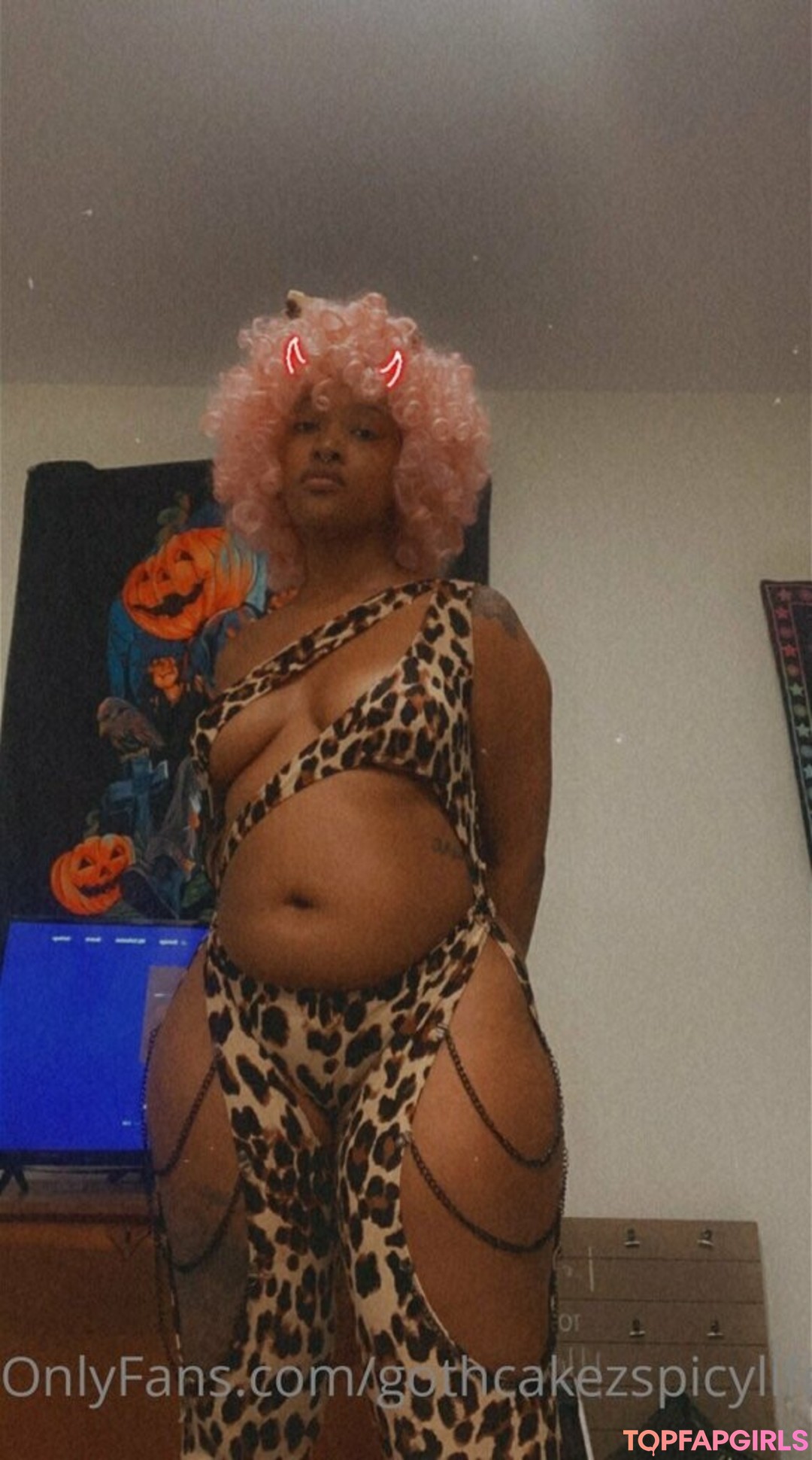 Photo nue de fuite OnlyFans de Gothcakezspicylife #84 Photo nue de fuite OnlyFans de Gothcakezspicylife #84