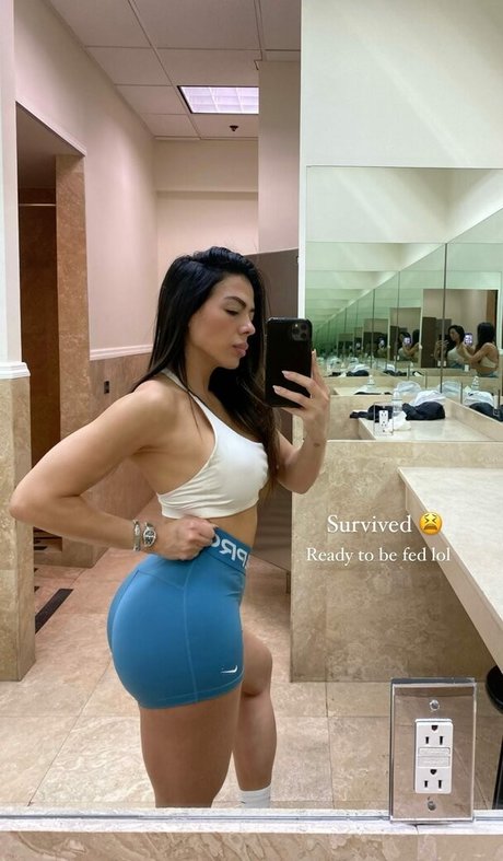 Photo nue de fuite OnlyFans de Danellaurbaytv