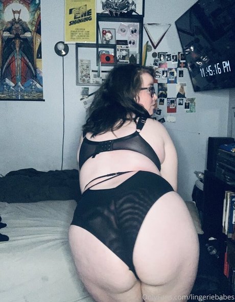Photo nue de fuite OnlyFans de Lingeriebabes