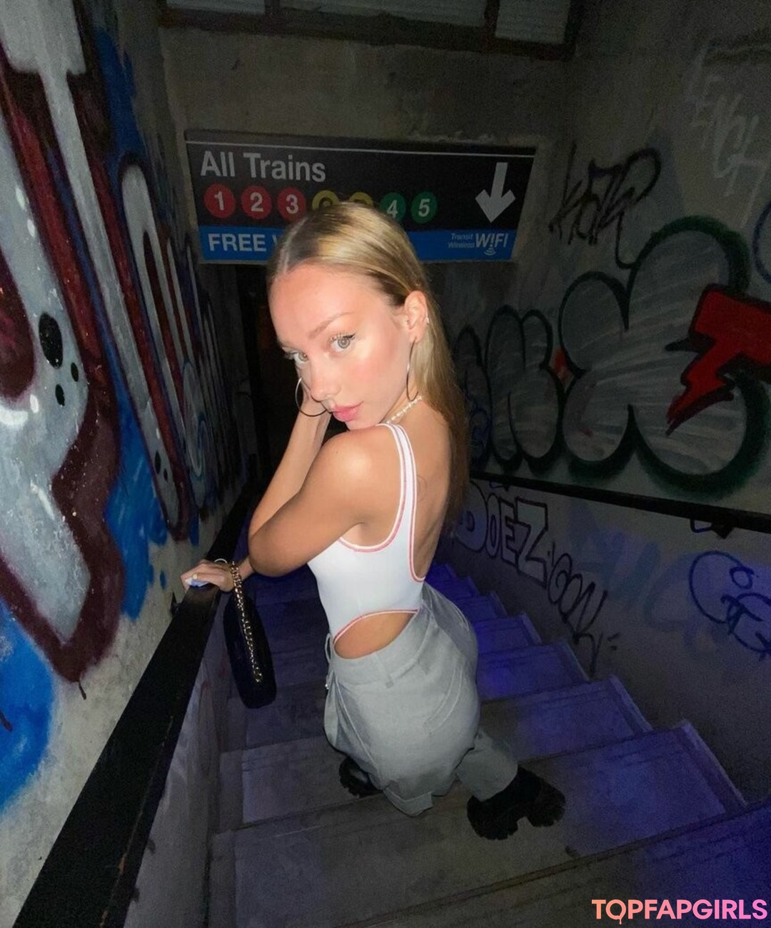 Photo nue de fuite OnlyFans de Ester Exposito #103 Photo nue de fuite OnlyFans de Ester Exposito #103