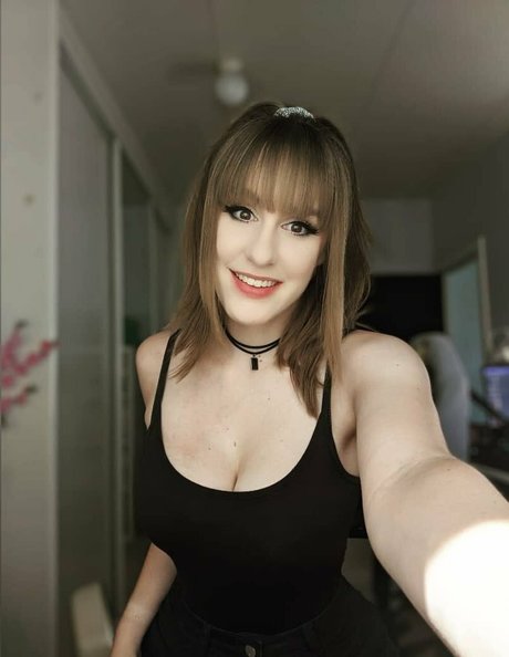 Photo nue de fuite OnlyFans de Raeraesenpai