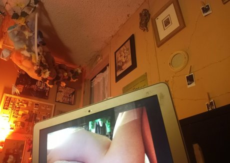 Photo nue de fuite OnlyFans de Peachesncreamjpg