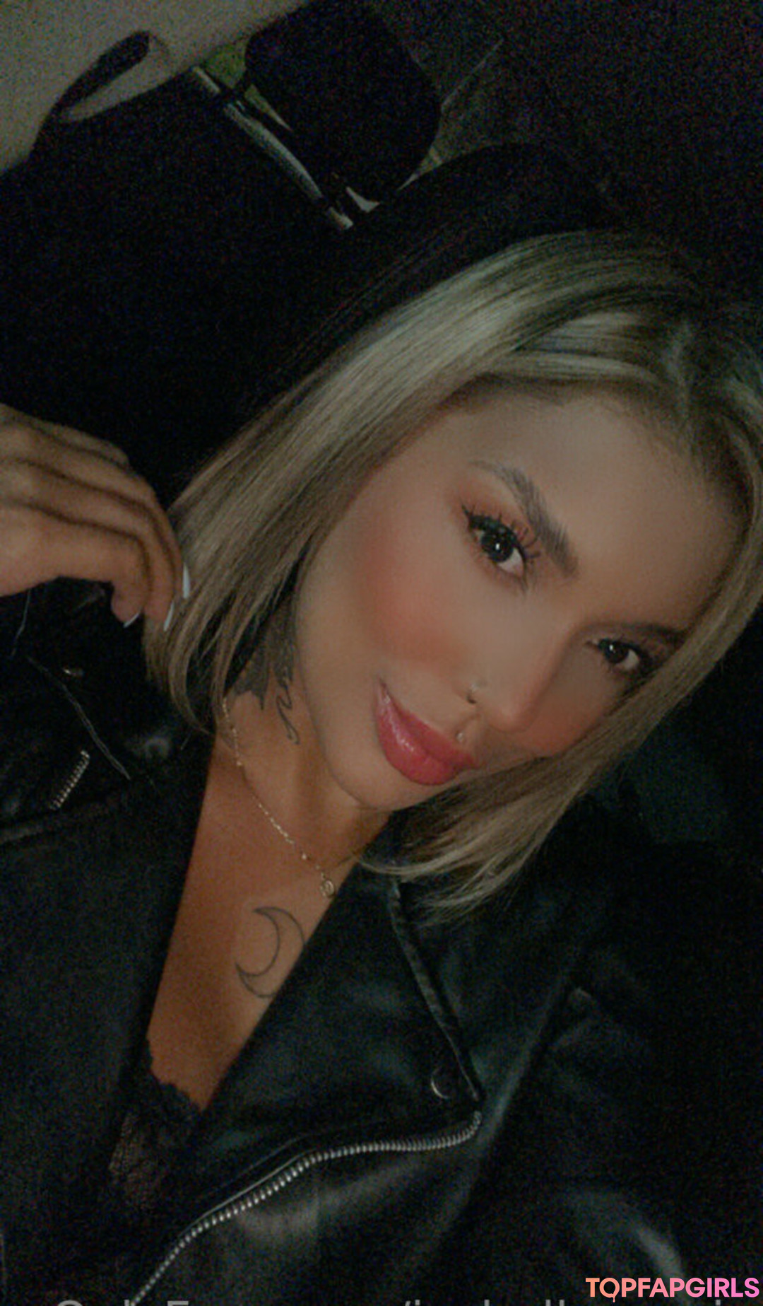 Photo nue de fuite OnlyFans de Isabellanourie #10 Photo nue de fuite OnlyFans de Isabellanourie #10