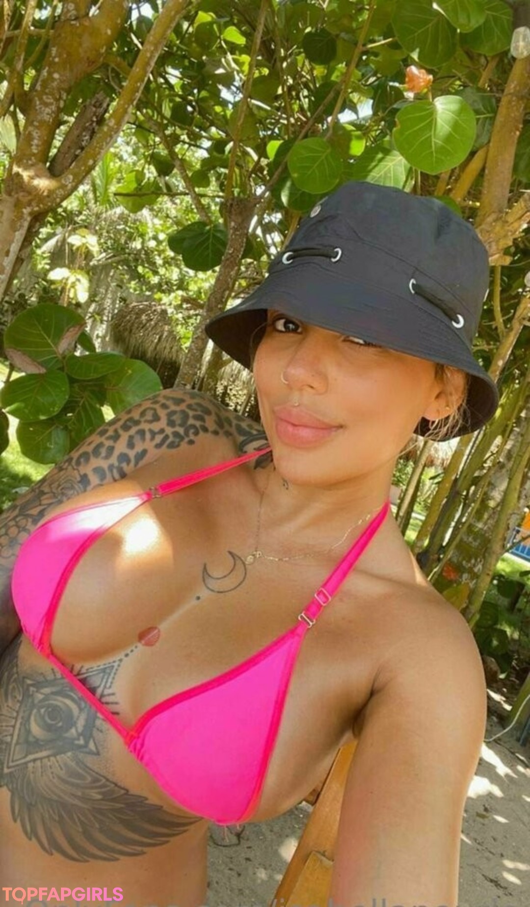 Photo nue de fuite OnlyFans de Isabellanourie #53 Photo nue de fuite OnlyFans de Isabellanourie #53