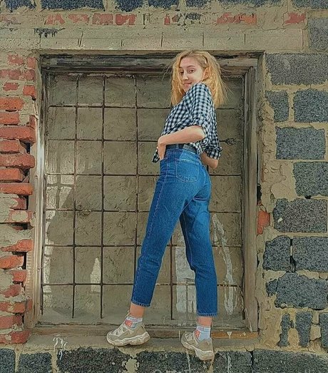 Anna_ellie