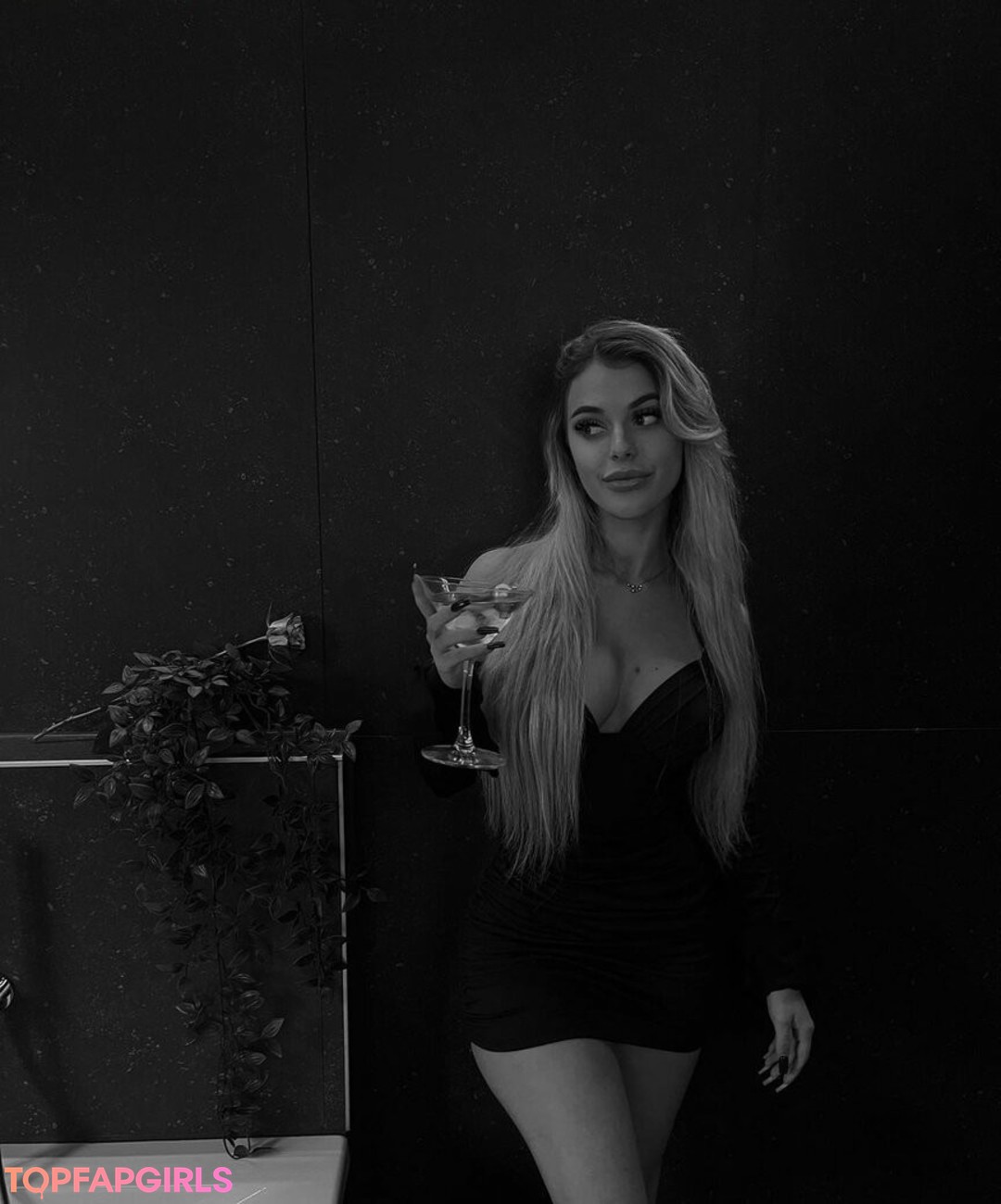 Photo nue de fuite OnlyFans de Ellenofficial #23 Photo nue de fuite OnlyFans de Ellenofficial #23