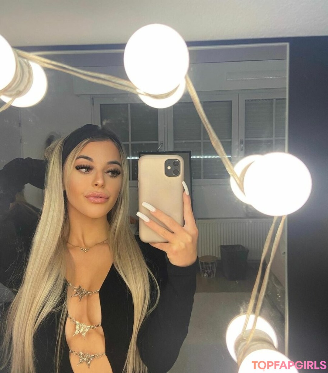 Photo nue de fuite OnlyFans de Ellenofficial #40 Photo nue de fuite OnlyFans de Ellenofficial #40