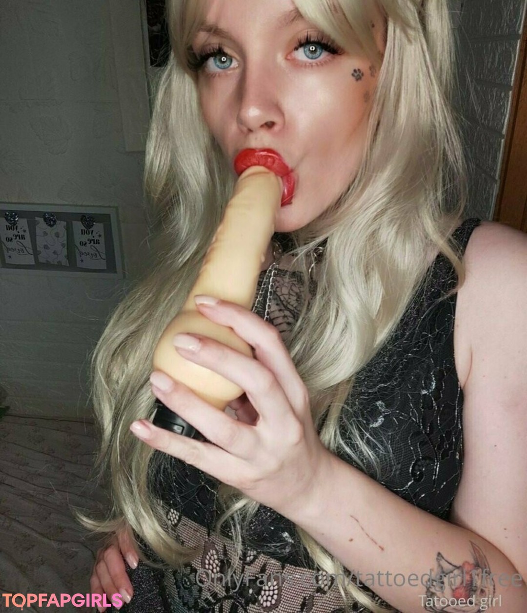 Photo nue de fuite OnlyFans de Tattoedgirl1free #19 Photo nue de fuite OnlyFans de Tattoedgirl1free #19