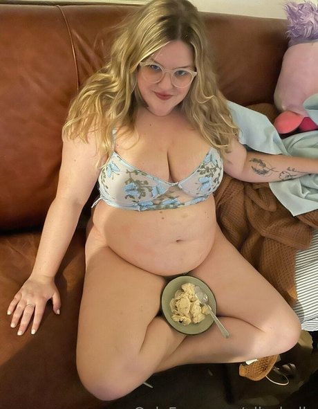 Ellesbelly
