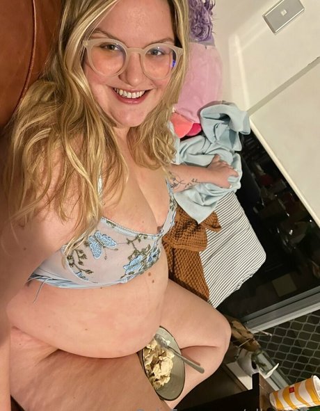 Ellesbelly