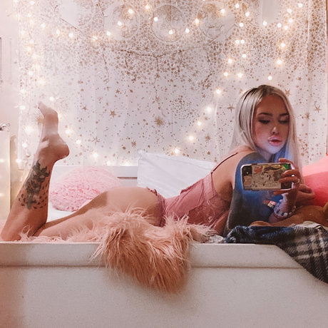 Photo nue de fuite OnlyFans de Sumr
