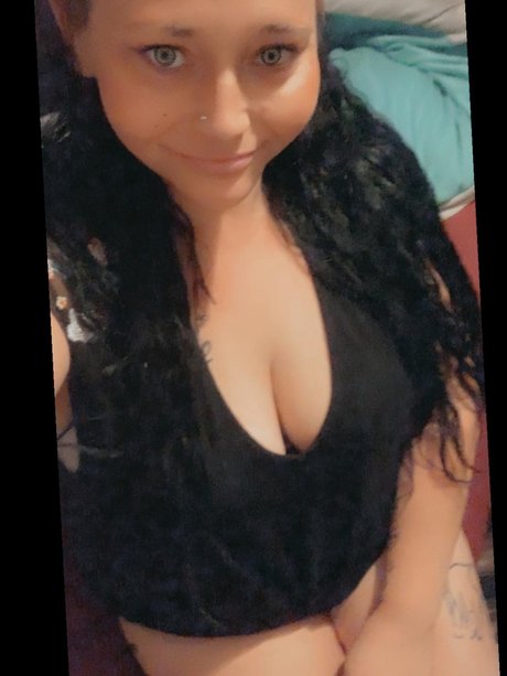 Photo nue de fuite OnlyFans de Curvy Goddess