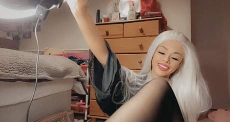 Photo nue de fuite OnlyFans de Blondie 