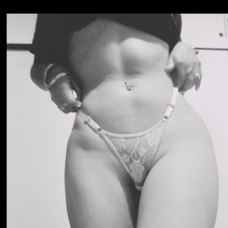 Photo nue de fuite OnlyFans de Mica