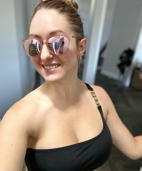 Photo nue de fuite OnlyFans de Layla Quinn