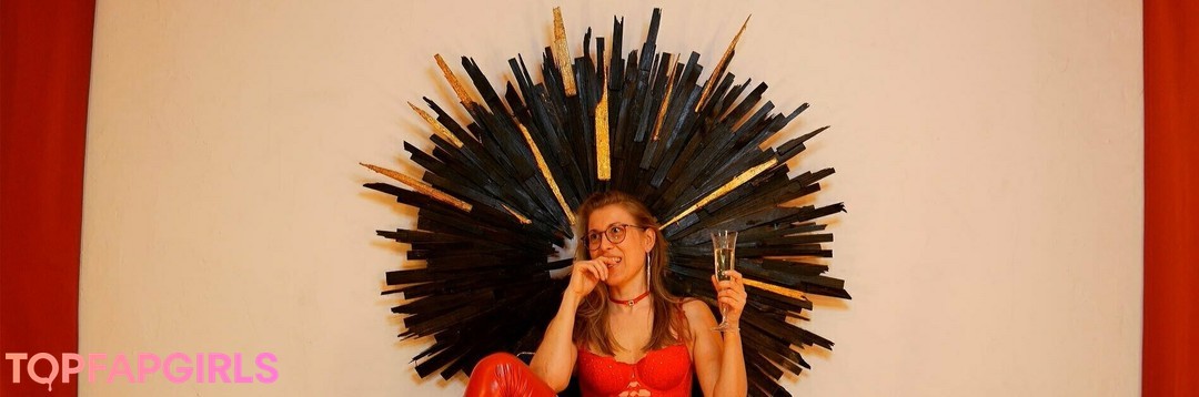 Photo nue de fuite OnlyFans de Mistressremmel #36 Photo nue de fuite OnlyFans de Mistressremmel #36