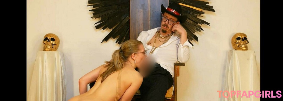 Photo nue de fuite OnlyFans de Mistressremmel #42 Photo nue de fuite OnlyFans de Mistressremmel #42