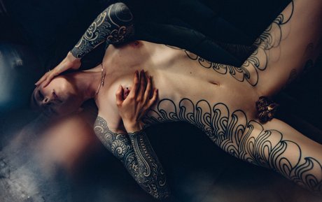 Photo nue de fuite OnlyFans de Noemie Doragon