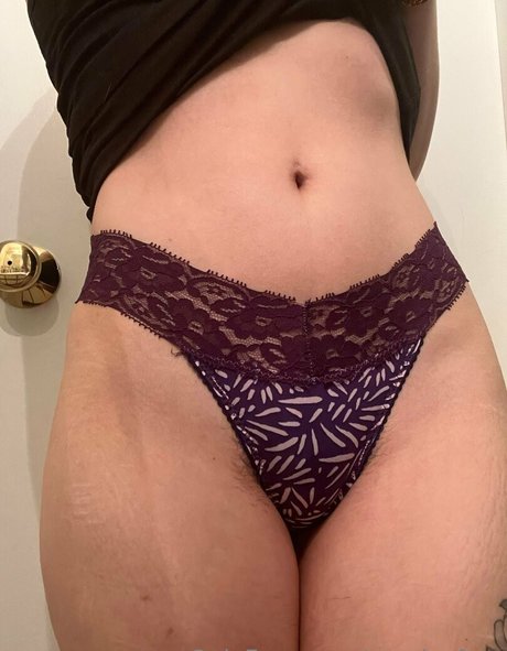Photo nue de fuite OnlyFans de Renelexfree