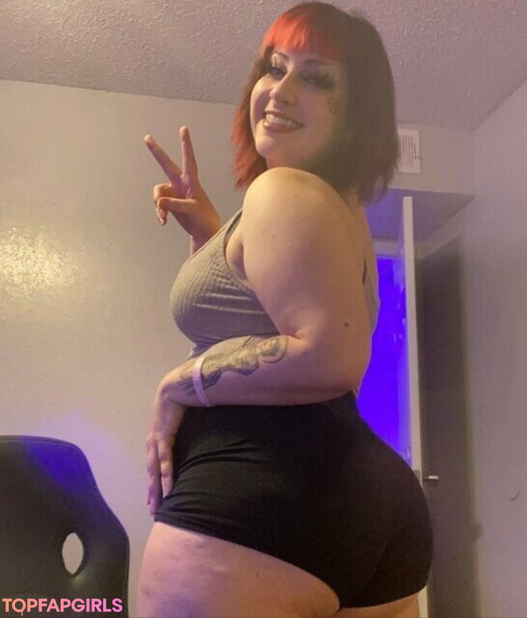 Photo nue de fuite OnlyFans de Nek0mama #14 Photo nue de fuite OnlyFans de Nek0mama #14