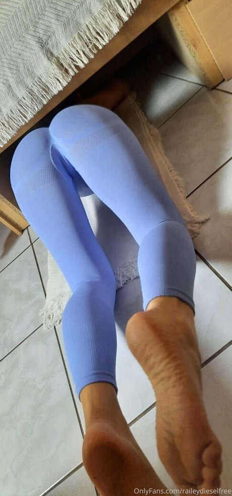 Photo nue de fuite OnlyFans de Raileyfree