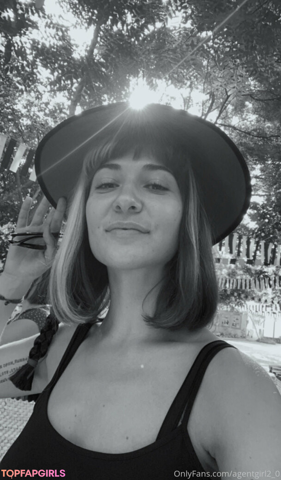 Photo nue de fuite OnlyFans de Agentgirl20 #15 Photo nue de fuite OnlyFans de Agentgirl20 #15