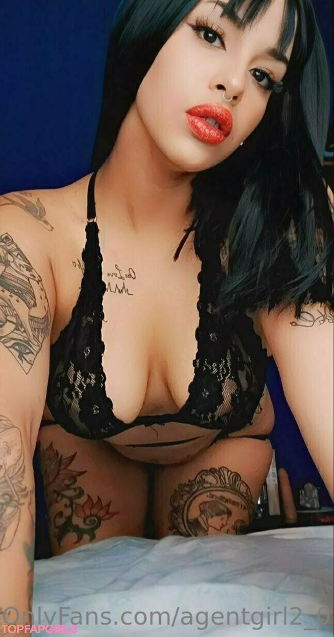 Photo nue de fuite OnlyFans de Agentgirl20 #63 Photo nue de fuite OnlyFans de Agentgirl20 #63