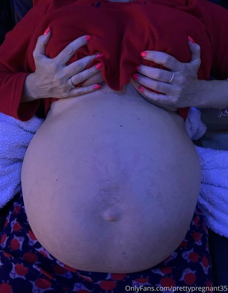 Photo nue de fuite OnlyFans de Prettypregnant35
