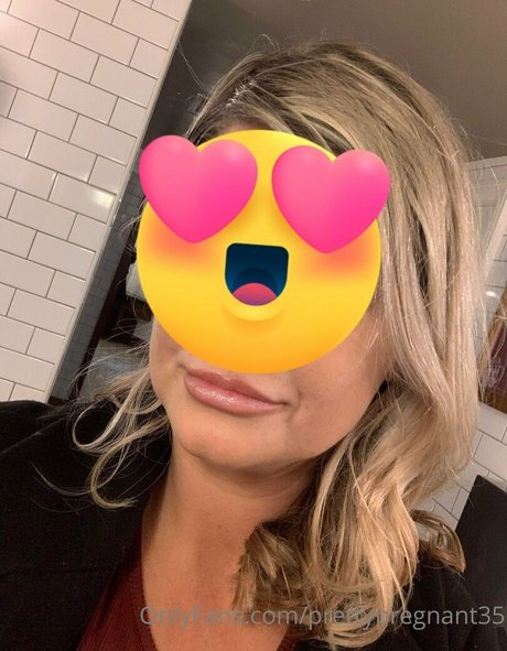 Photo nue de fuite OnlyFans de Prettypregnant35
