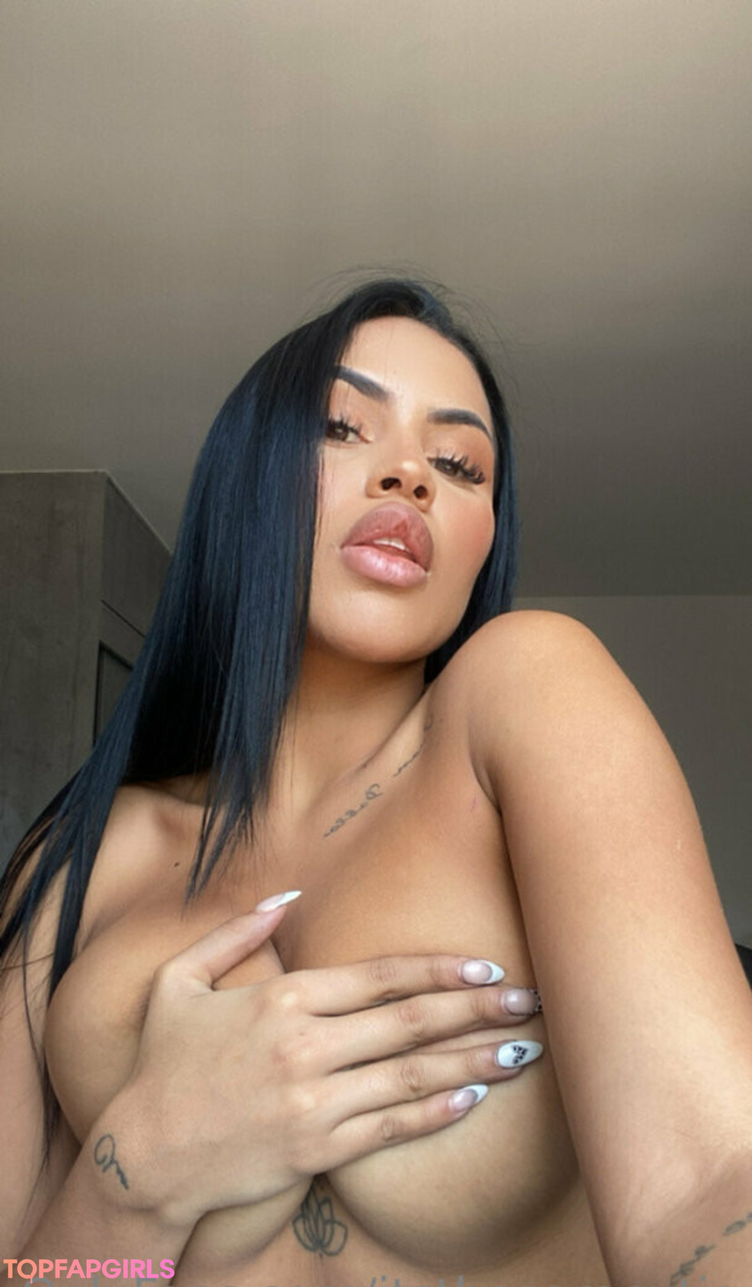 Photo nue de fuite OnlyFans de Itsthesaracutie #81 Photo nue de fuite OnlyFans de Itsthesaracutie #81