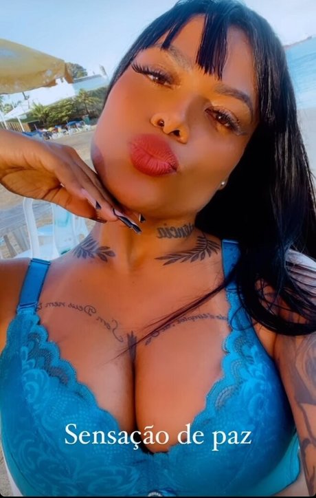 Photo nue de fuite OnlyFans de Boca Vermelha