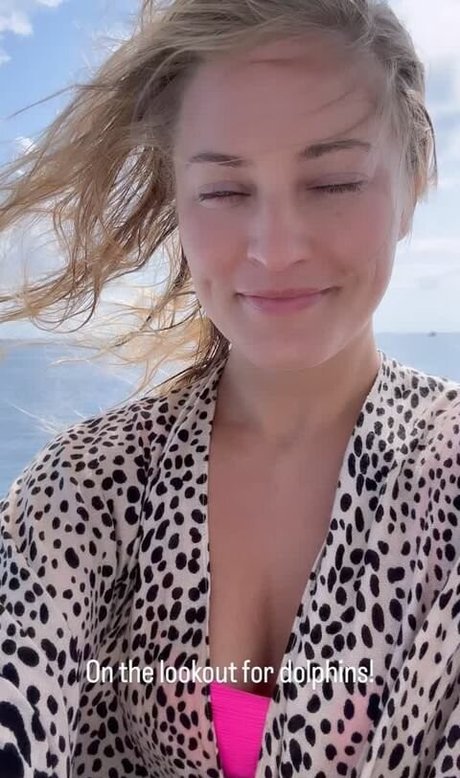 Ijustine