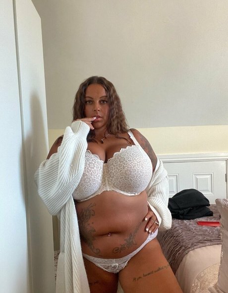 Terrijaneofficial