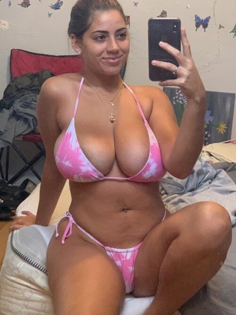 Lyss Savage