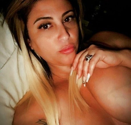 Photo nue de fuite OnlyFans de Deniapettessen