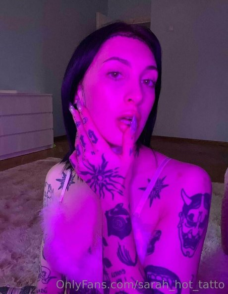 Sarah_hot_tatto