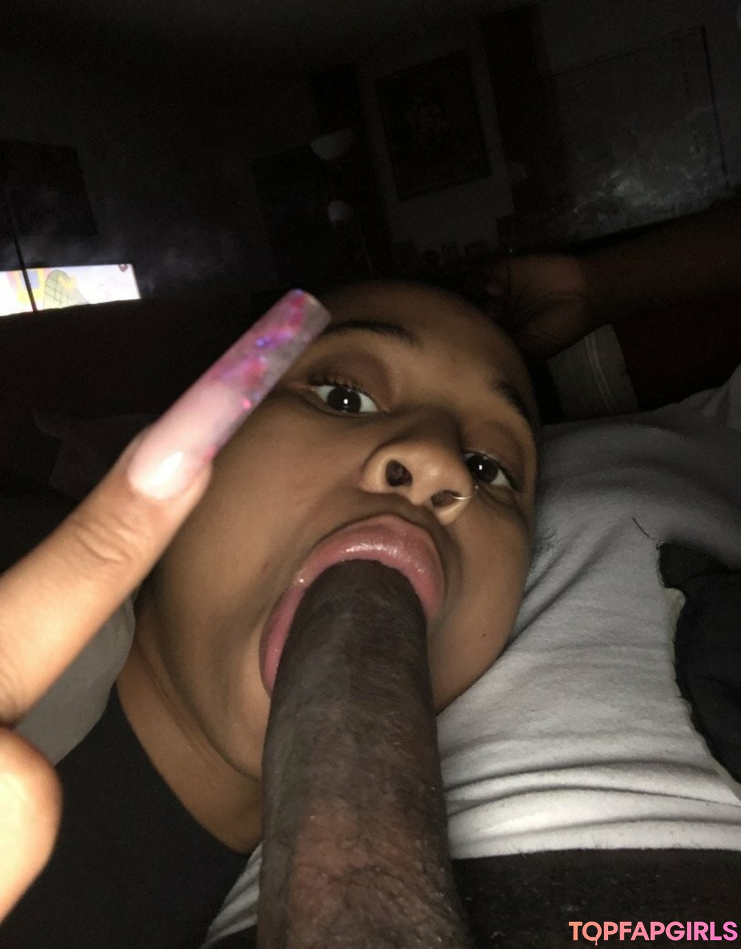Photo nue de fuite OnlyFans de Officiallyariaa #115 Photo nue de fuite OnlyFans de Officiallyariaa #115