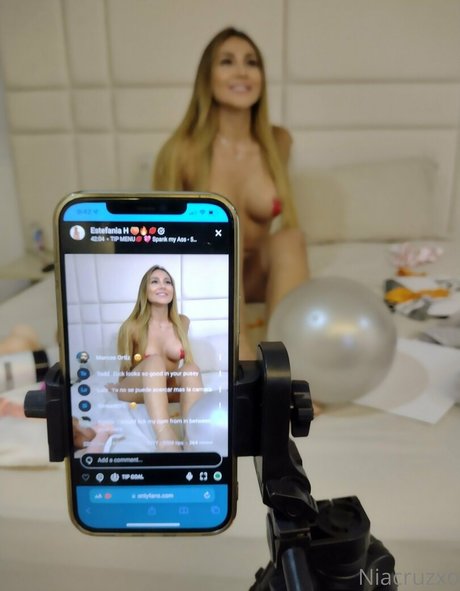 Photo nue de fuite OnlyFans de Niacruzxo