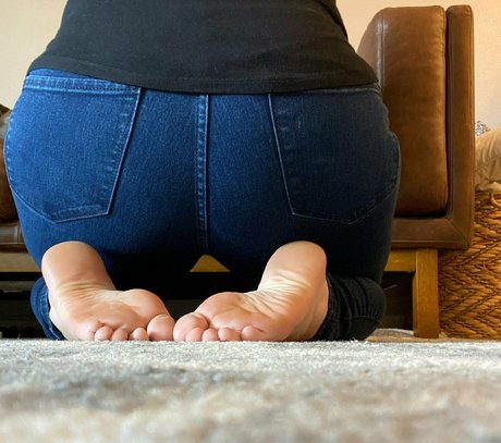 Fingers_toes_soles_free