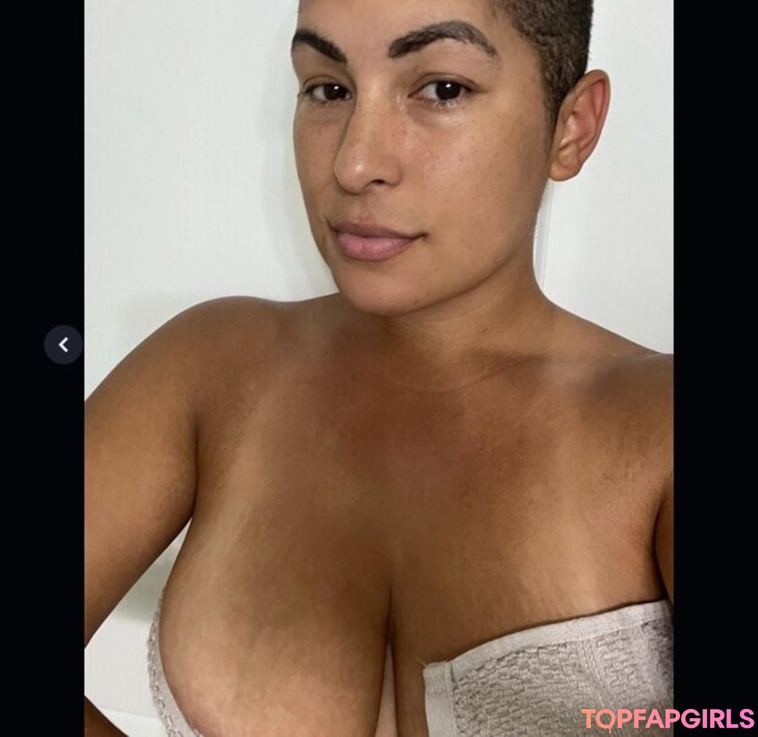 Photo nue de fuite OnlyFans de Hayley Alexis #15 Photo nue de fuite OnlyFans de Hayley Alexis #15
