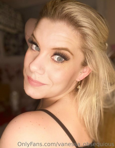 Vanessa_obsequious