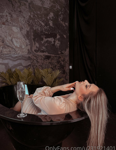 Photo nue de fuite OnlyFans de Cassieflower