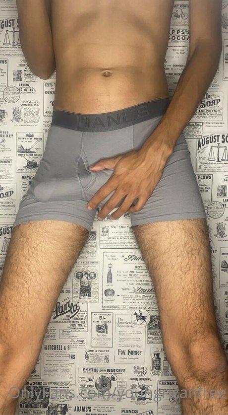 Photo nue de fuite OnlyFans de Youngricanfree